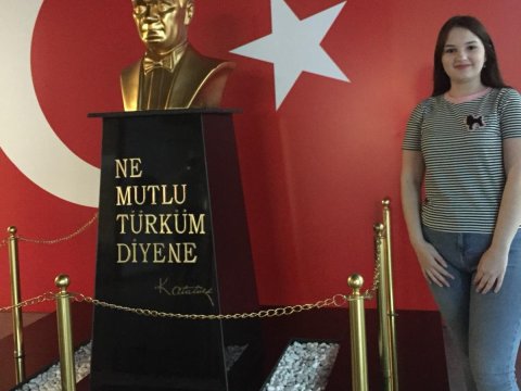 Türkiyədə təhsil alan jurnalist övladı: “Bu ixtisası seçərkən ilham mənbəyim anam olub” - MÜSAHİBƏ