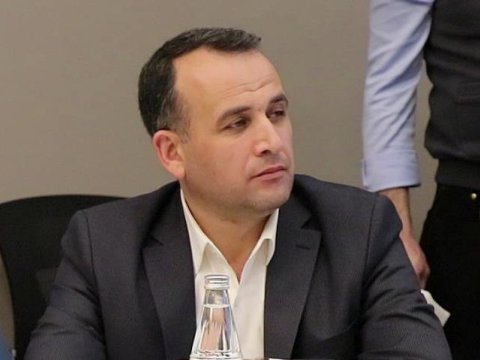 Növbədənkənar seçkilər: Parlament jurnalistləri də DANIŞDILAR