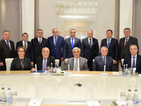 SOCAR-ın yeni vitse-prezidenti kollektivə təqdim olundu - FOTO