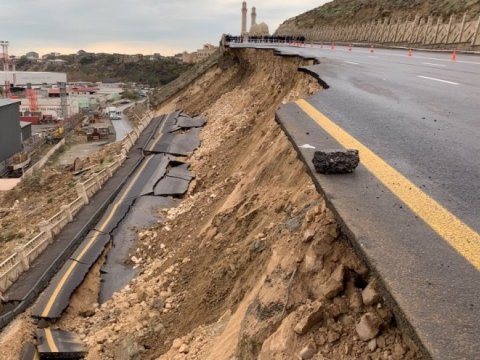 “Bibiheybətdəki sürüşən yolda tikintiyə hələ başlanılmayıb” - RƏSMİ 
