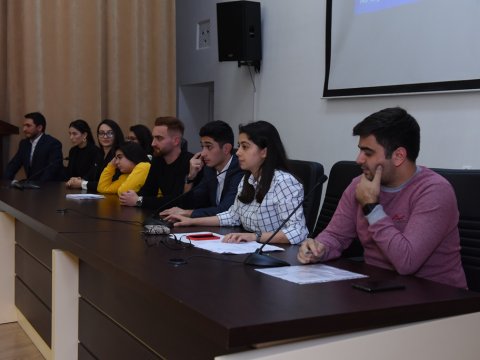 Azərbaycan Dillər Universitetinə “yeni rektor” seçildi