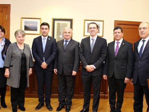 Daha bir əcnəbi nümayəndə heyəti Qarabağa qanunsuz səfər etdi