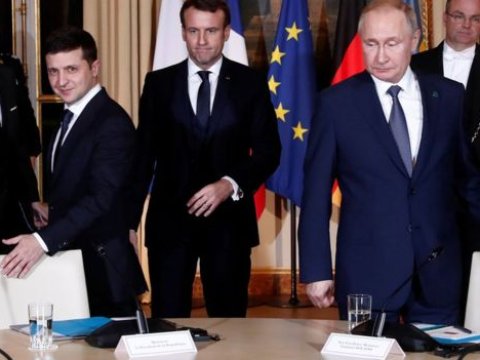 Zelenski Putinlə danışıqların çətinliyindən GİLEYLƏNDİ