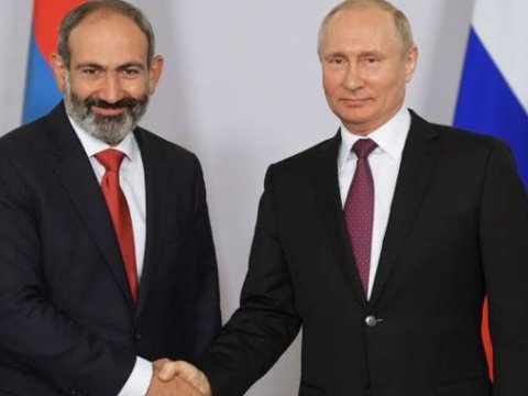 Paşinyan yenə Moskvaya gedir