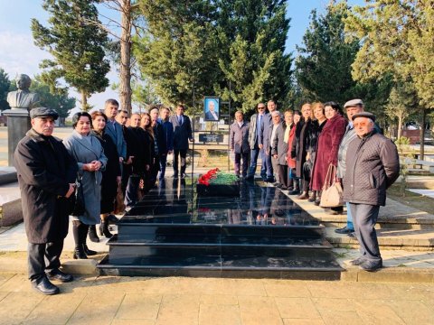 Şirməmməd Hüseynovun məzarı ziyarət edildi - FOTO