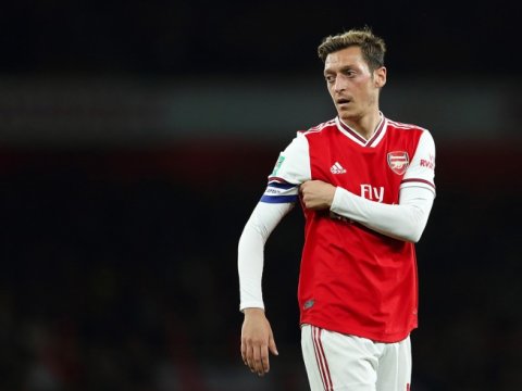 Məsud Özil Çində “düşmən” elan olundu