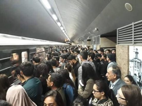 Bakı metrosunda növbəti NASAZLIQ - İnterval artdı 