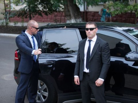 Cangüdənlə gəzən, evləri mühafizə olunan İCRA BAŞÇILARI - Onlar kimdən, nədən QORXURLAR?