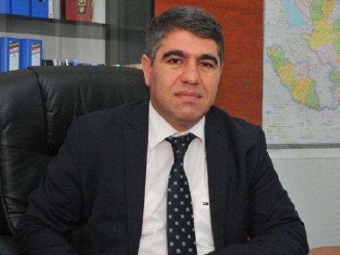 Tanınmış iqtisadçı deputatlığa namizədliyini irəli sürdü