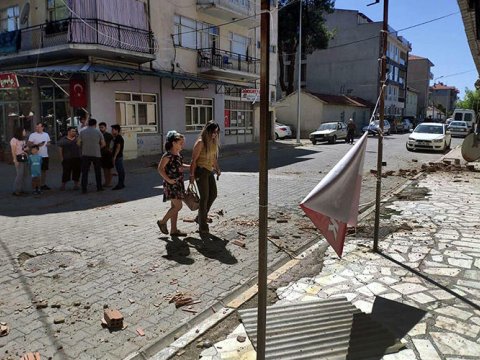 Türkiyədə 4,9 bal gücündə zəlzələ oldu