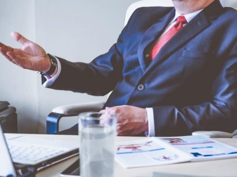 2019-cu ili 6,2 milyard dollar qazancla başa vuran azərbaycanlı...