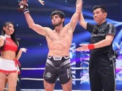 Azərbaycanlı döyüşçü MMA çempionu oldu