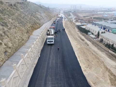 Bibiheybət yolunda şəhər istiqamətində hərəkət bərpa olunub