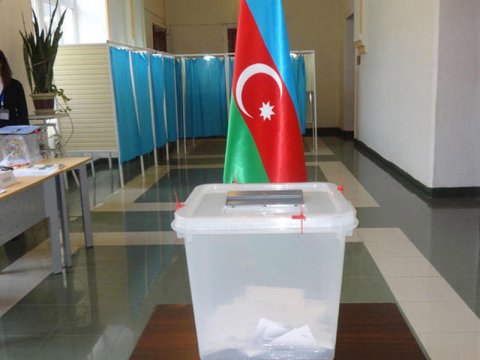 Parlament seçkilərinə 21 partiya qatılacaq