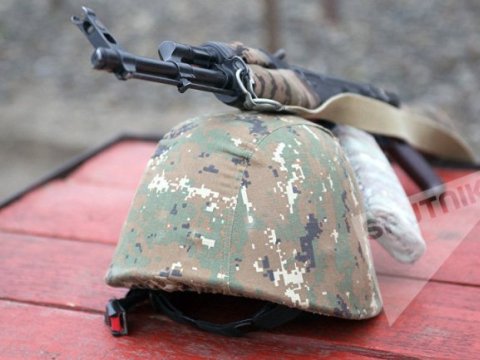 Ermənistan ordusunun əsgəri özünü pulemyotla güllələdi