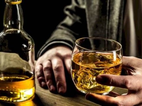 Saxta spirtli içkilərlə bağlı 14 nəfər həbs EDİLDİ