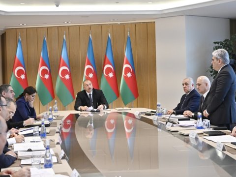 Prezident müşavirədə nazirə irad tutdu - VİDEO