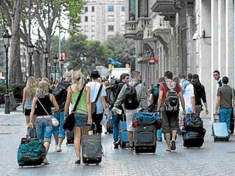 “Gürcüstan adı ilə bölgəyə gələn turistlər bahalığa görə Azərbaycanı seçmirlər”