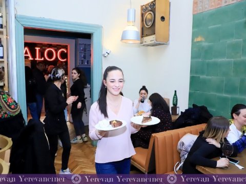 Ermənistanda Komitə sədrindən maraqlı addım - FOTOLAR