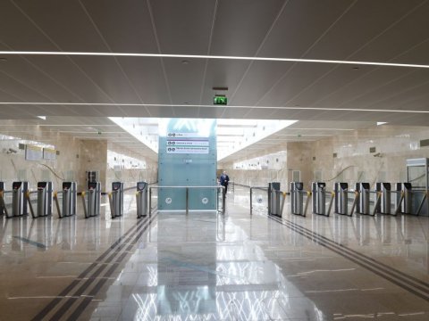 Yeni metro stansiyada son tamamlanma işləri aparılır