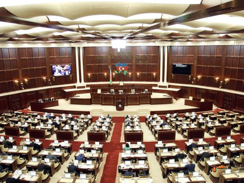 Onlar ən yaşlı deputatlığa namizədlərdir - SİYAHI