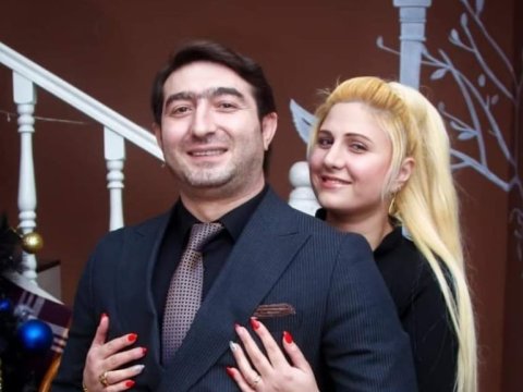 Deputatlığa namizəd Turabxan Turabxanlının həyat yoldaşı: “Ondan kömək istəyən adam əliboş qayıtmaz”