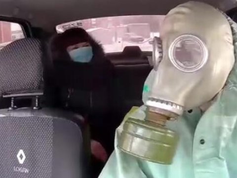 Taksi sürücüləri koronavirusdan qorunmaq üçün əleyhqaz TAXDILAR