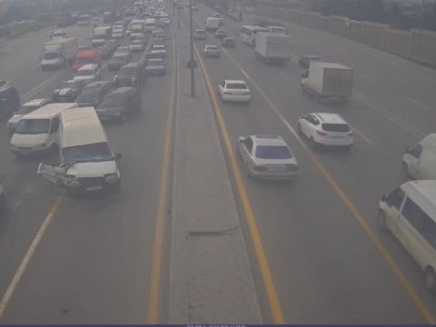 Bakıda yol qəzası: Prospektdə tıxac yarandı