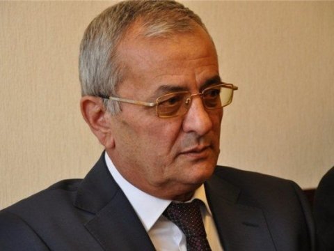 Siyasilər İsgəndər Həmidovu unudub?