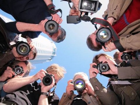 Azərbaycanda fotoistinad mədəniyyəti: “Bu məsələ məhkəmə predmeti olmalıdır”– FOTOQRAFLARLA SORĞU