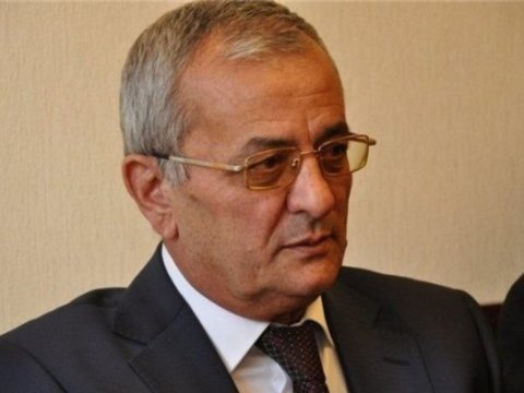 İsgəndər Həmidov xanımının yanında dəfn olunacaq