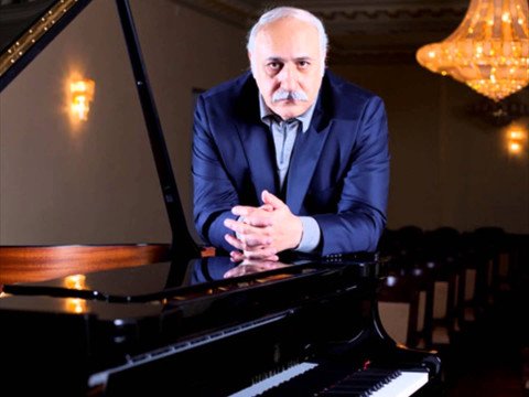 Eldar Mansurov: Babası xanəndə, atası tarzən olan bəstəkar - VİDEO