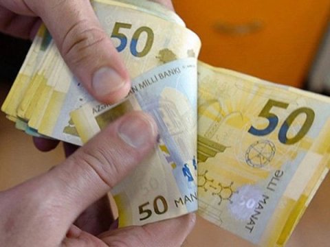 Azərbaycanda maaşlar artırılacaq - RƏSMİ