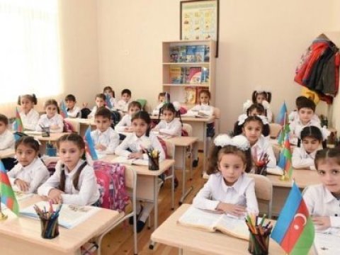 Məktəblərin bağlanma müddəti uzadıla bilər - RƏSMİ