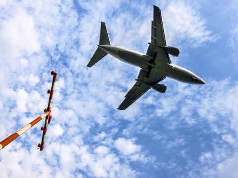 Liviyada 2 sərnişin təyyarəsi raketlə vuruldu