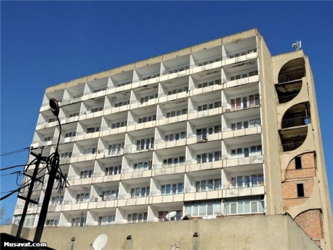 Bakıda tələbə və köçkünlər yataqxanadan çıxarıldı - Koronavirusa görə