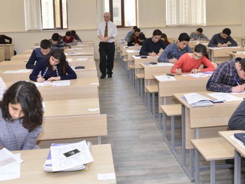 Azərbaycanda daha bir imtahan təxirə salındı