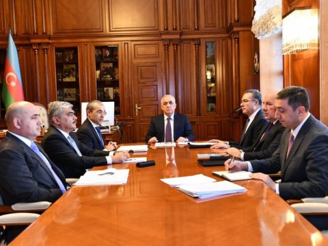 Hökumət təcili toplandı - Ölkədə son iqtisadi vəziyyət müzakirə olundu