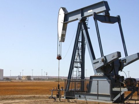 Dünya bazarlarında neft 40 dollara yaxınlaşır 