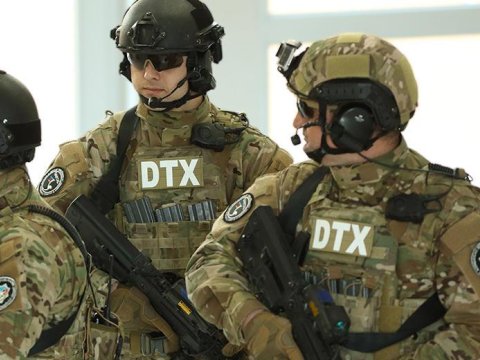 DTX Gömrük İdarəsinin rəis müavinini və daha iki nəfəri həbs etdi