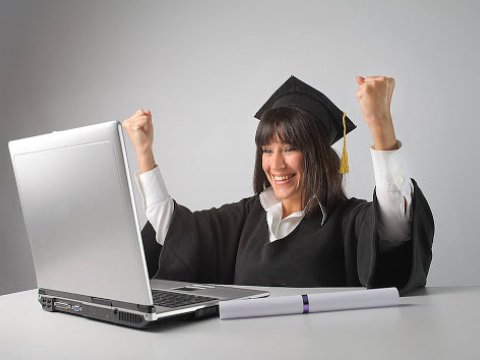 Daha bir universitet distant tədrisə başladı 