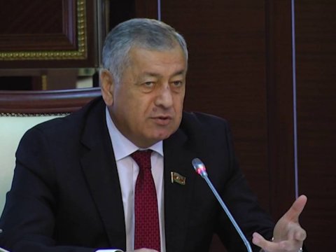 Vahid Əhmədov prezidentə müraciət ETDİ