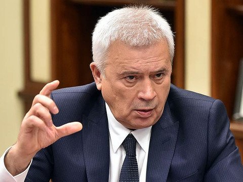 Ən zəngin azərbaycanlı koronavirusa görə 8 milyard dollar İTİRİB
