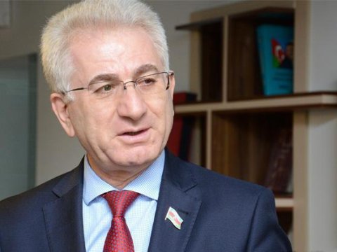 Manatın dəyərdən düşməsi üçün heç bir təhlükə yoxdur - Komitə sədri