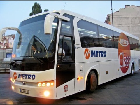 İstanbul-Bakı avtobusunun sərhəddən keçidinə icazə verilmədi