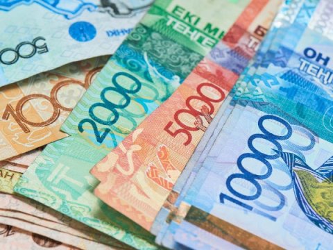 Qazaxıstan valyutası dollara qarşı ucuzlaşdı