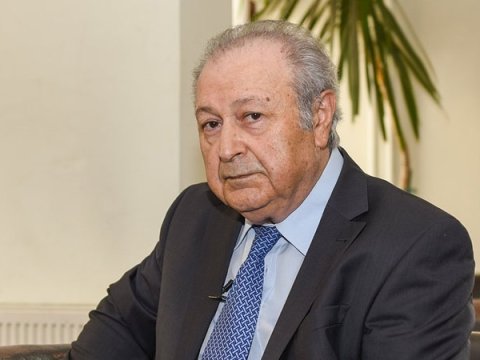 Ayaz Mütəllibov koronavirusdan necə qorunur?