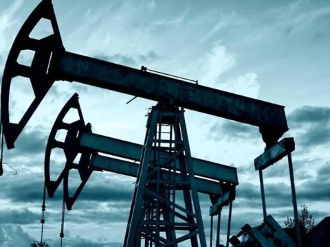 Dünya bazarlarında neft ucuzlaşmaqda davam edir – 1 barel 27 dollar 
