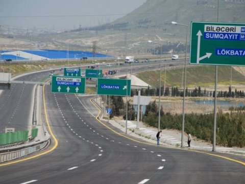 Rayonlardan gələn 2 mindən çox avtomobil Bakıya buraxılmayıb - RƏSMİ