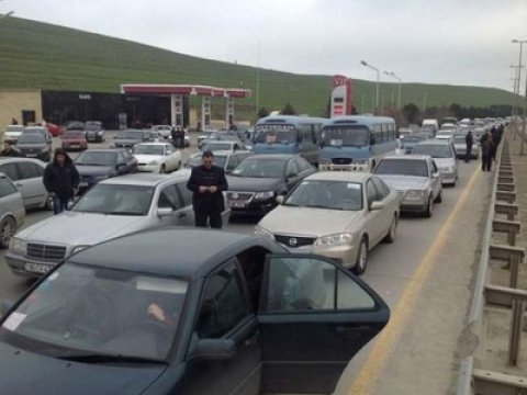 Bakıya giriş qadağasının beşinci günü - 4 min maşın geri qaytarıldı  